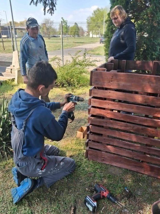 Madarak és Fák Napja a kertünkben