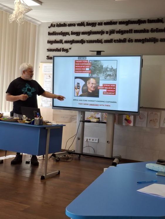 Mesterséges intelligencia az oktatás szolgálatában!